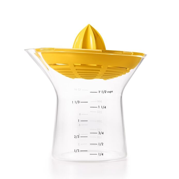2-in-1 Citrus Juicer - US 5323