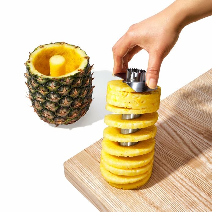 Stainless Steel Pineapple Slicer - US 3977