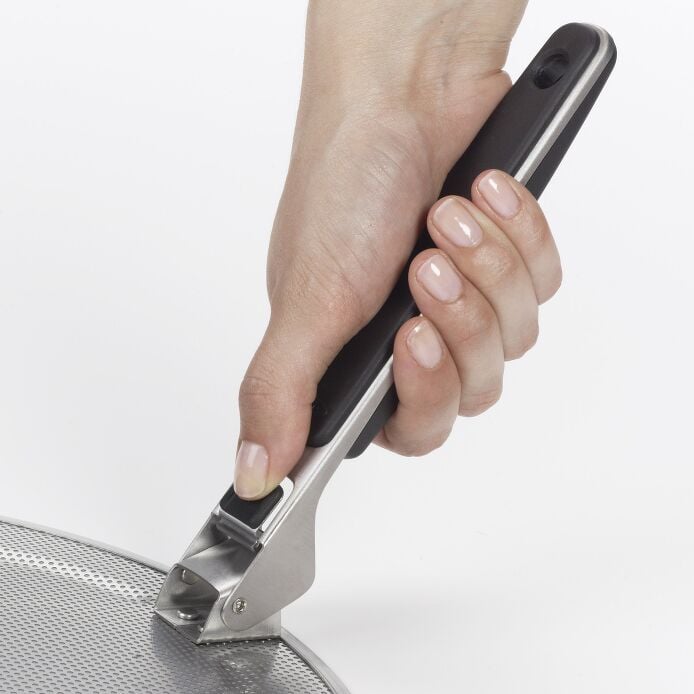 Splatter Screen With Folding Handle - US 5436