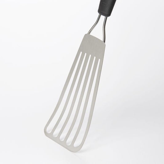 Fish Turner - US 7383