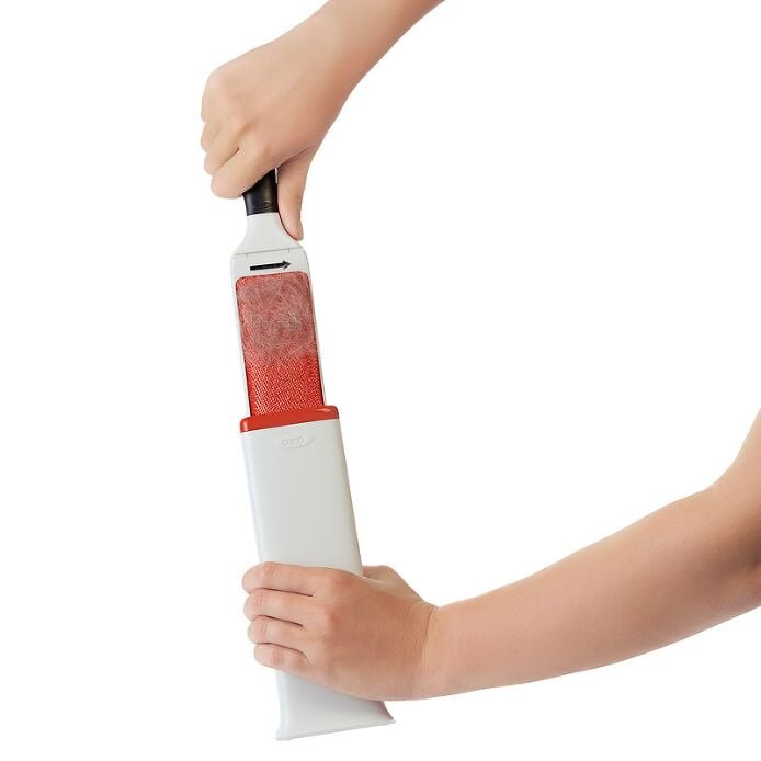 FurLifter Furniture Brush - US 9159