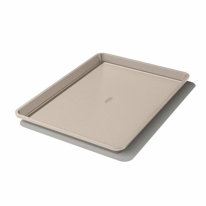 Non-Stick Pro Half Sheet Pan - US 4970