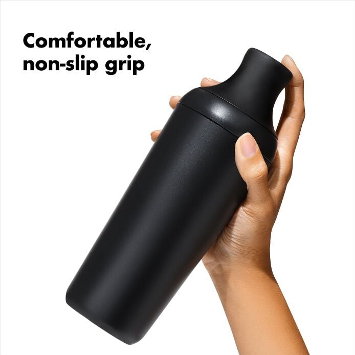 OXO Good Grips Plastic Cocktail Shaker- 20 oz/590 mL capacity - US 2528