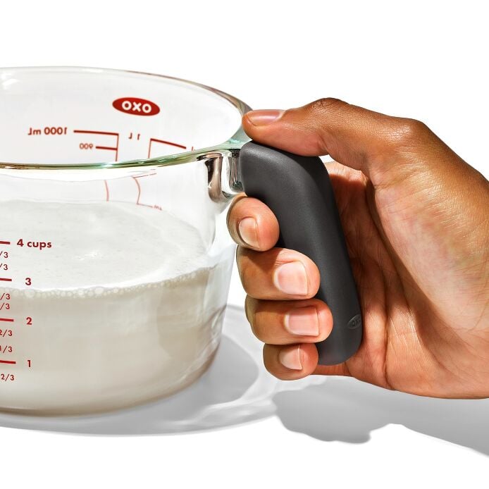 2 Cup Glass Measuring Cup - US 9558