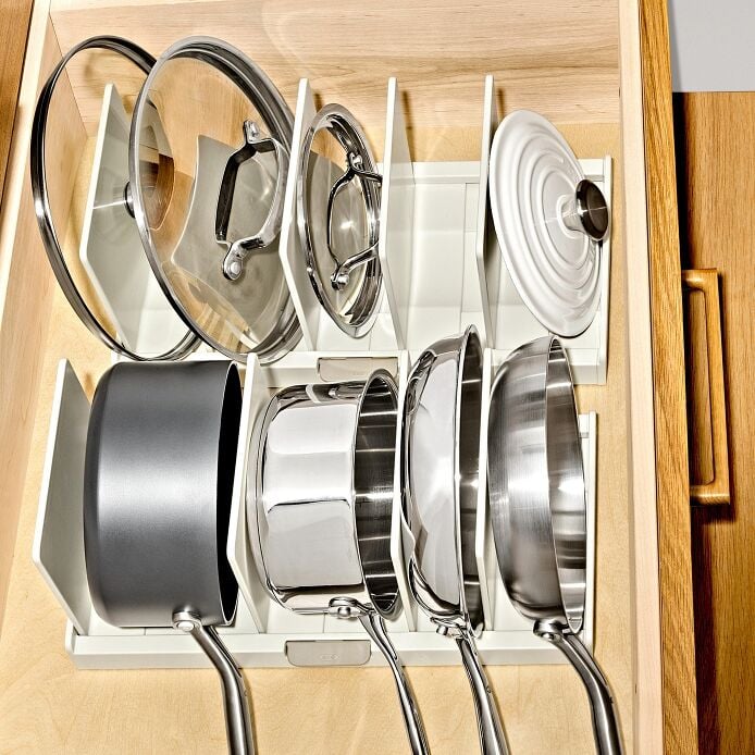 Adjustable Cookware Organizer - US 5632