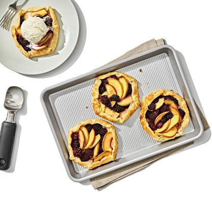 Non-Stick Pro Clear Coated Quarter Sheet Pan - US 5137