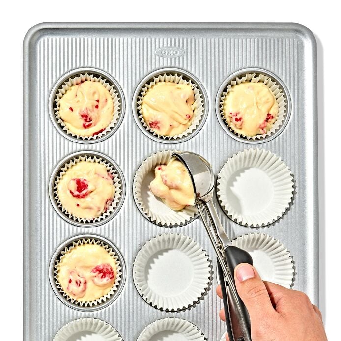Non-Stick Pro Clear Coated 12 Cup Muffin Pan - US 0962