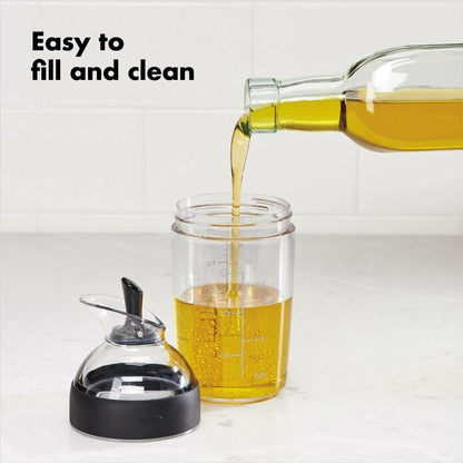 Little Salad Dressing Shaker - US 3956