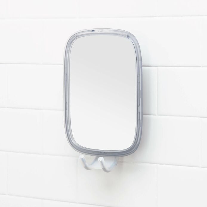 StrongHold™ Suction Fogless Mirror - US 6109