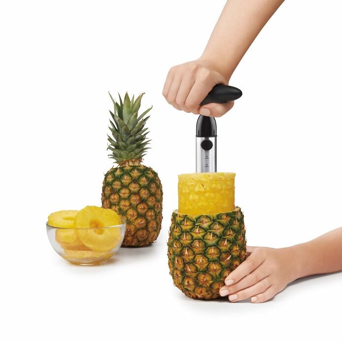 Stainless Steel Pineapple Slicer - US 3977