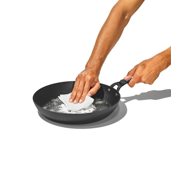Carbon Steel With Removable Handle 10in Pan - US 5848