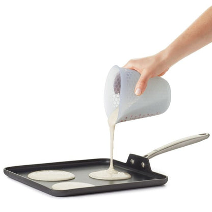 2 Cup Squeeze & Pour Silicone Measuring Cup - US 1182