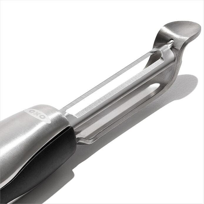 OXO Steel Swivel Peeler - US 8837